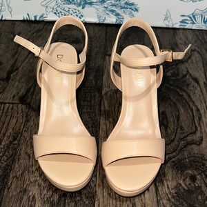Women's Beige Sandals
